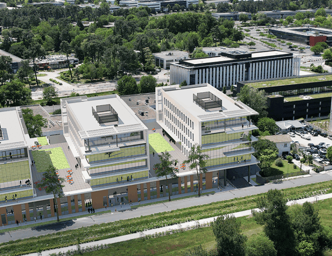 Vue aérienne du SPI à Mérignac dont le bâtiment A est loué par Sopra Steria.