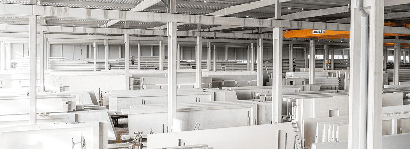 Vue de l'usine industriel de préfabrication béton de CIR PREFA.