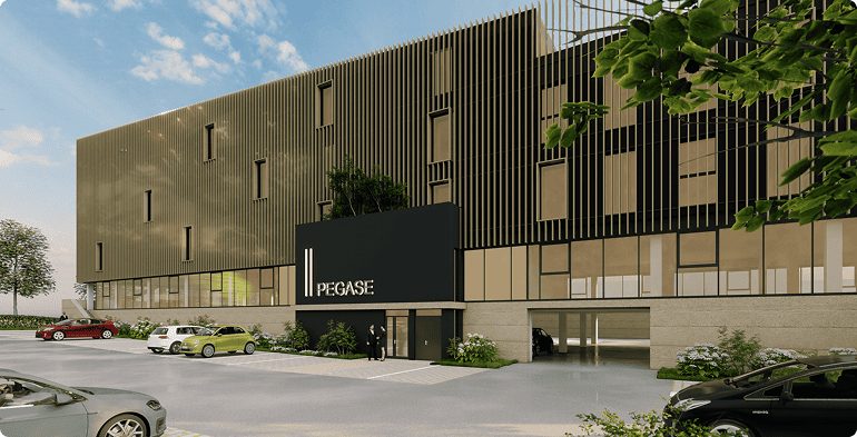 Façade principale de l’immeuble de bureaux PÉGASE à Laxou, programme tertiaire développé par BMG Foncière.
