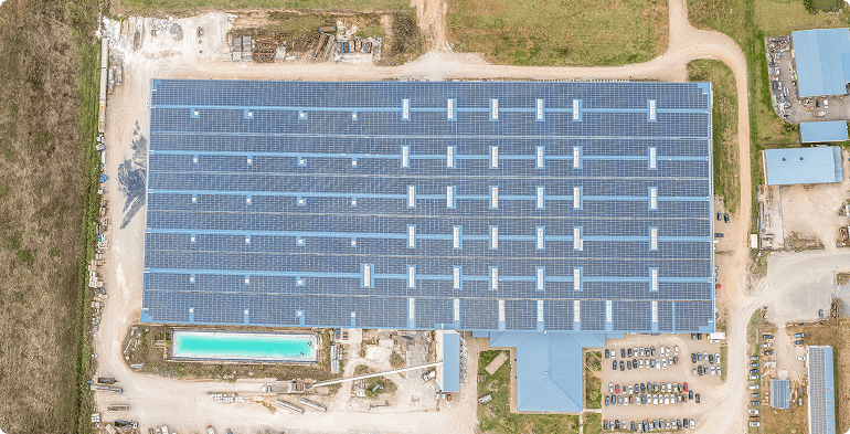 Usine de CIR PREFA, filiale du Groupe FSDV, , illustrant ses engagements environnementaux.